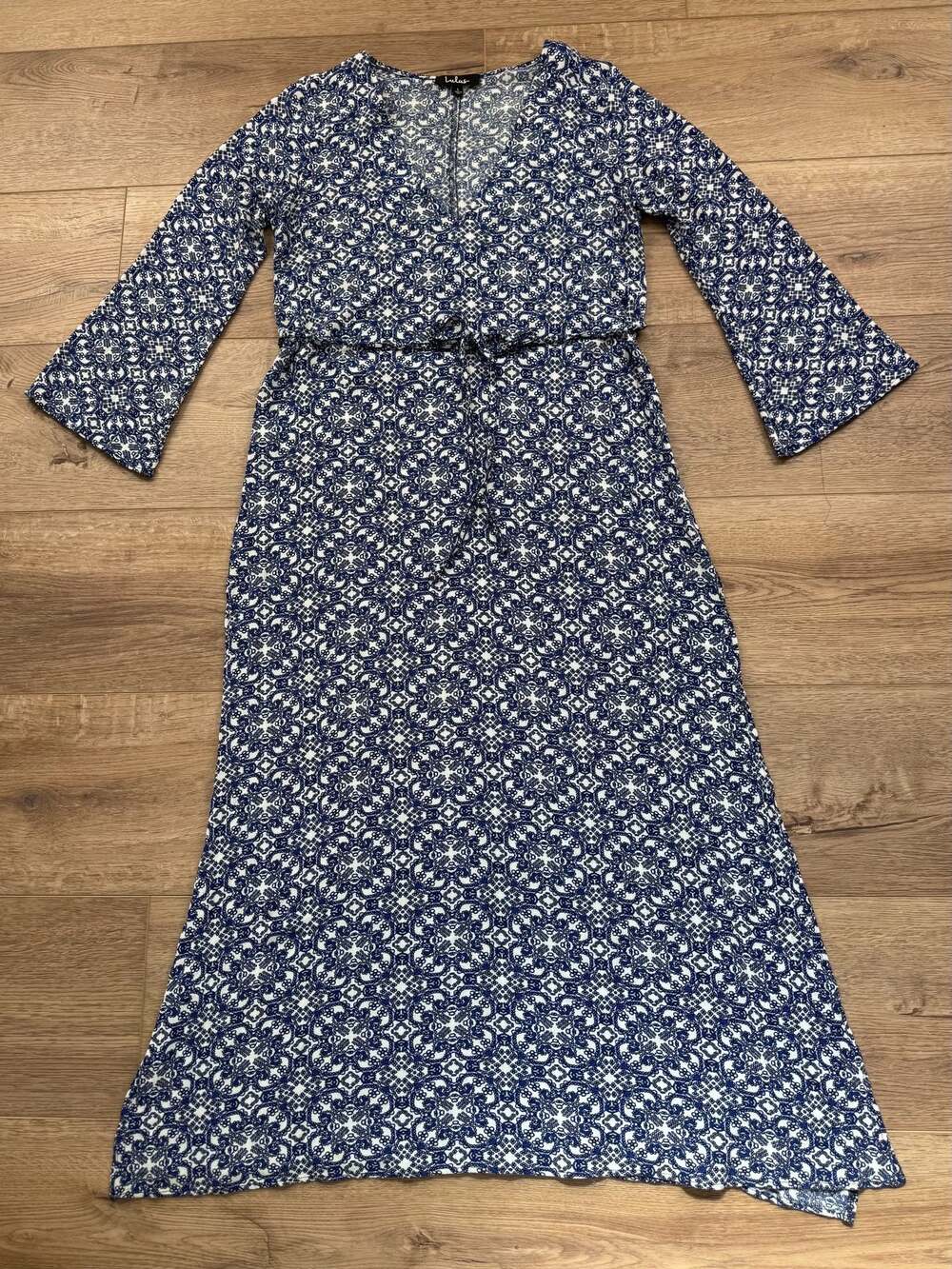 Lulus Blue White Medallion Print Maxi Dress Long Sleeve Boho Size L - Picture 2 of 9